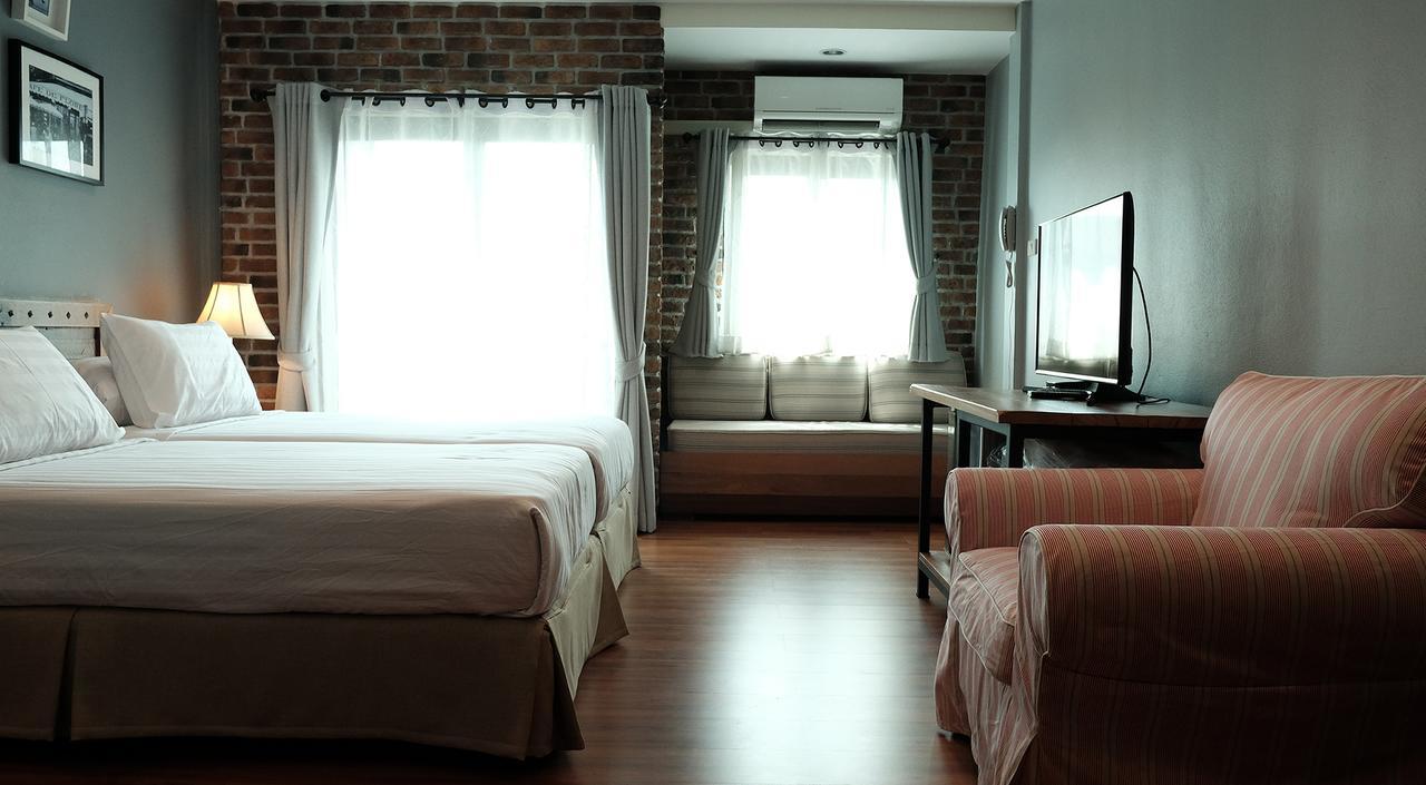 The Brown House Hotel Чаченгсау Экстерьер фото